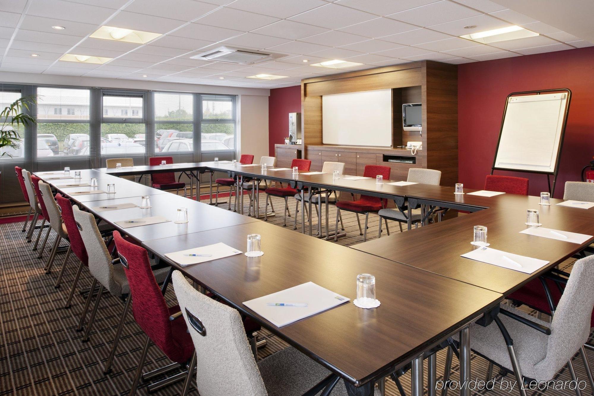 Holiday Inn Express East Midlands Airport By Ihg Castle Donington Facilities photo